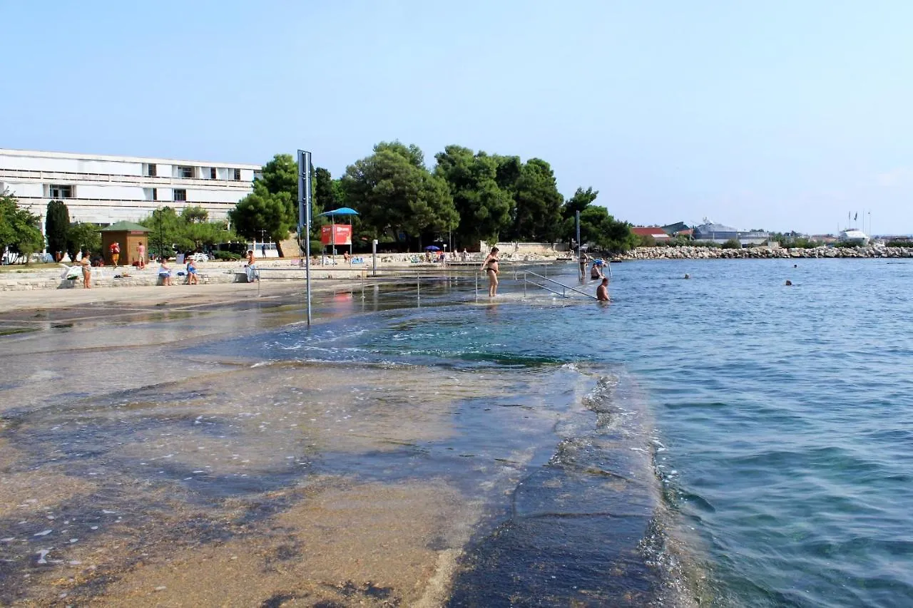 Apartments With A Parking Space Umag - 21070 Croatie