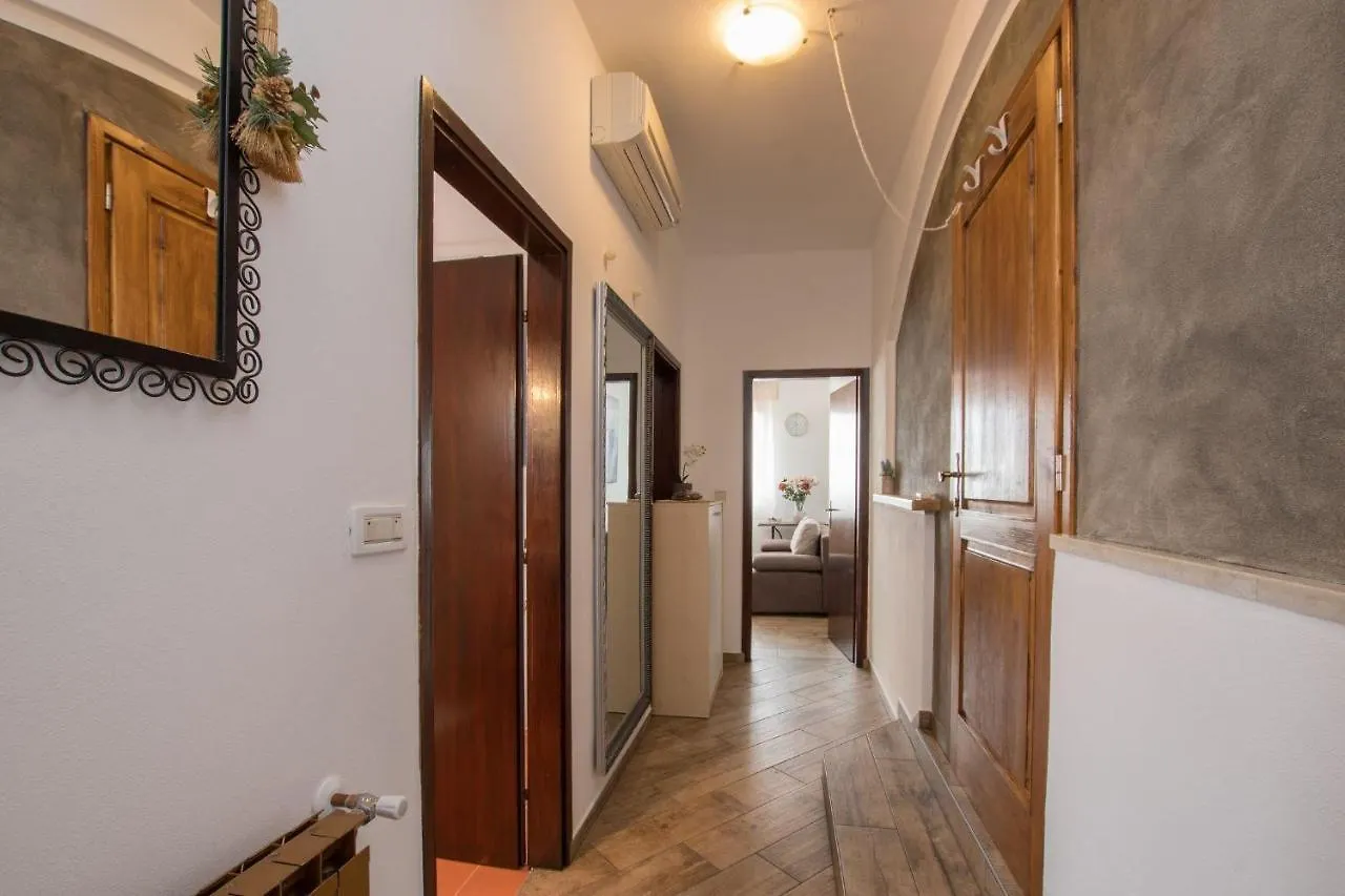 Apartments With A Parking Space Umag - 21070